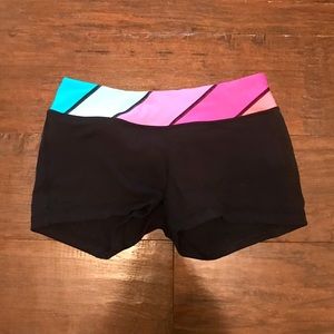 Ivivva girls shorts “quilted” waistband